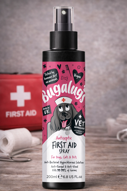 BUGALUGS First Aid Pet Antiseptic spray for dogs, puppy & cats 200ml - Antibacterial, Antiviral, Antifungal spray for cuts, wounds & itchy skin